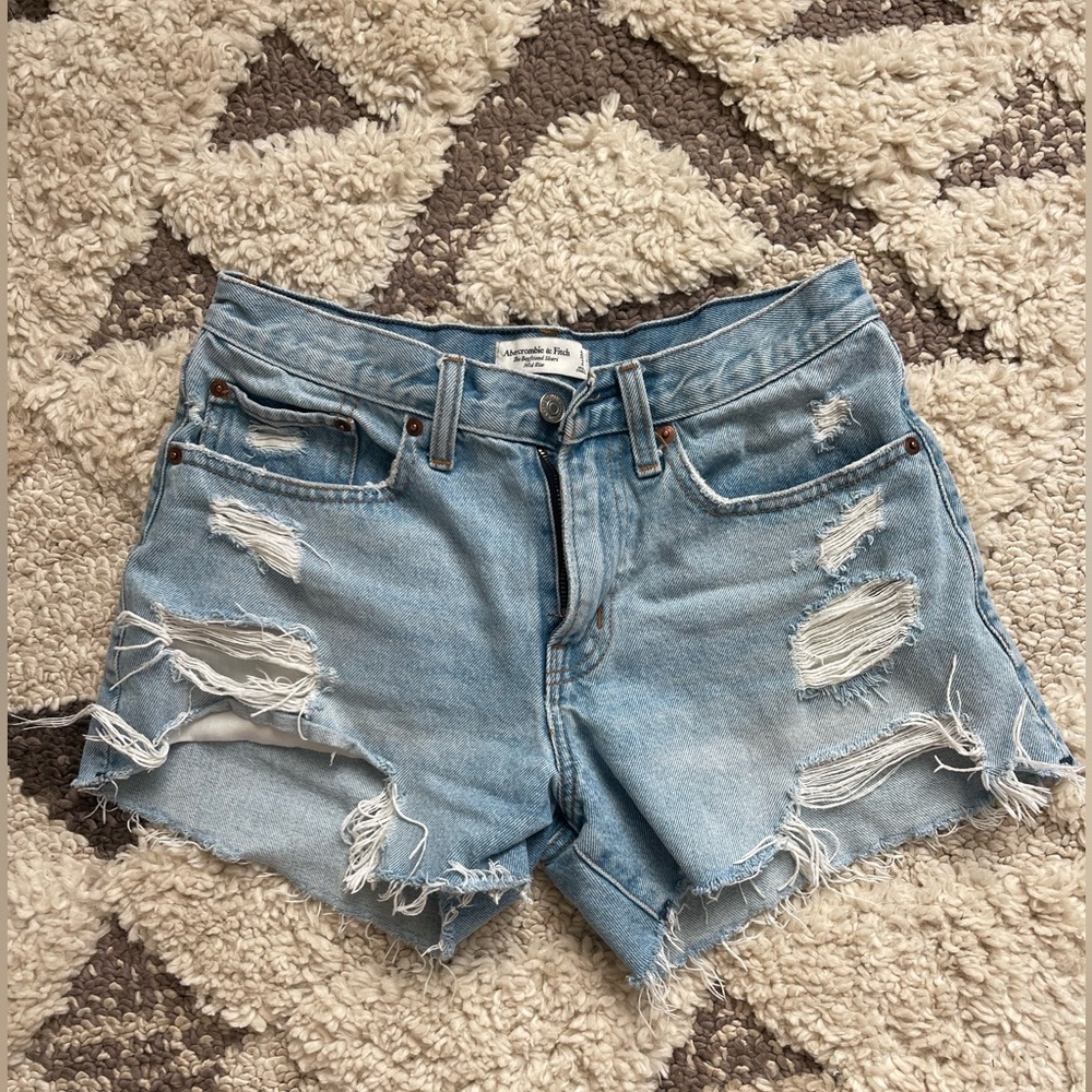 Abercrombie & Fitch Boyfriend Short, Mid Rise size 26